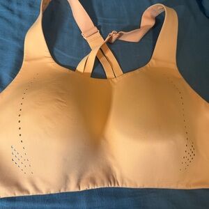 lululemon athletica Air Support Bra